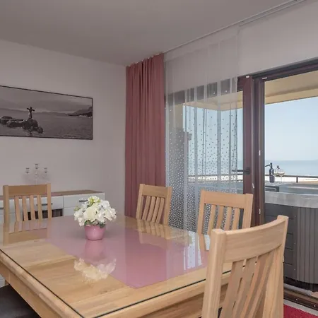 Angela Apartment