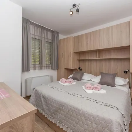 Apartament Angela *